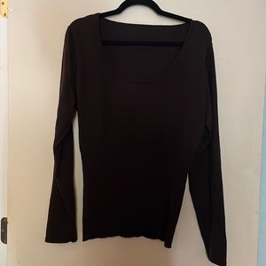 3 for $6 bundle and offer 😉 Xl womens wool blend sweater